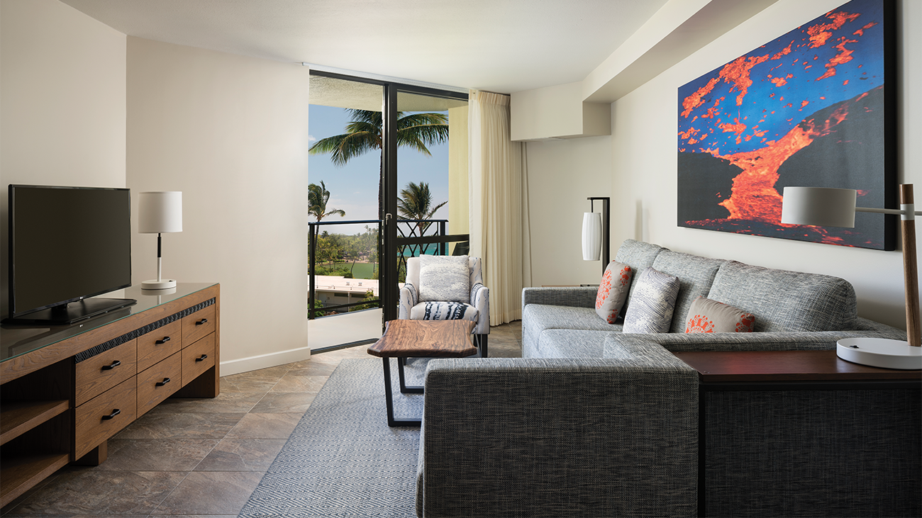 Ocean View Living Room (1-Bedroom Suite)